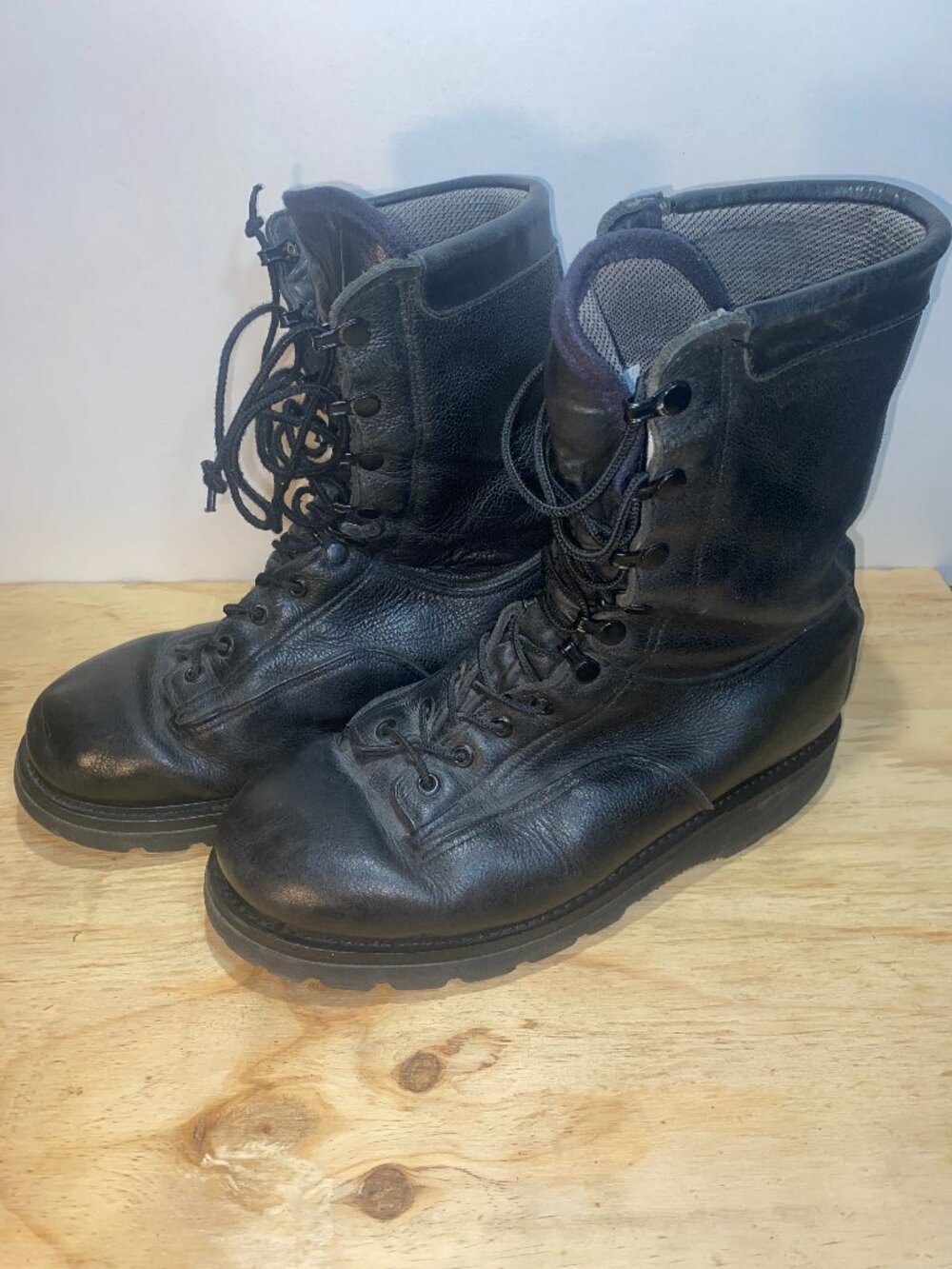 Canadian Army General Purpose Combat Boots Size 270/106 US size 9.5 By Boulet